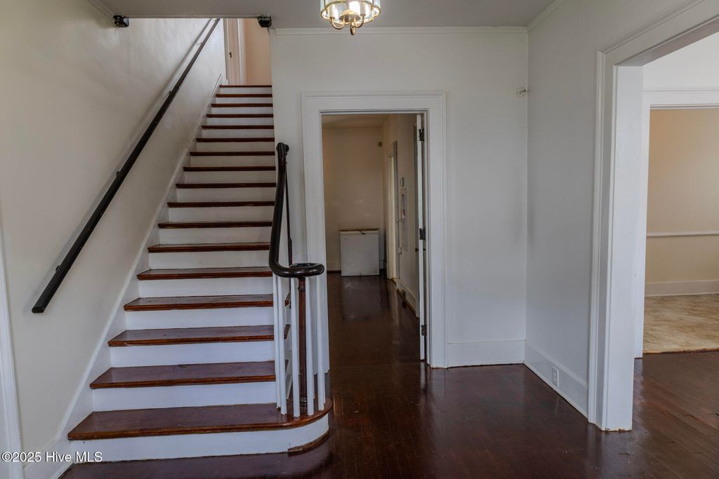 Photo of 206 E 10th Street, Lumberton, NC 28358 (MLS # 100533168)