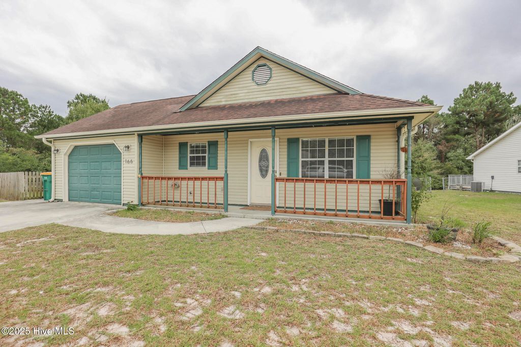 Photo of 166 Parnell Road, Hubert, NC 28539 (MLS # 100536607)
