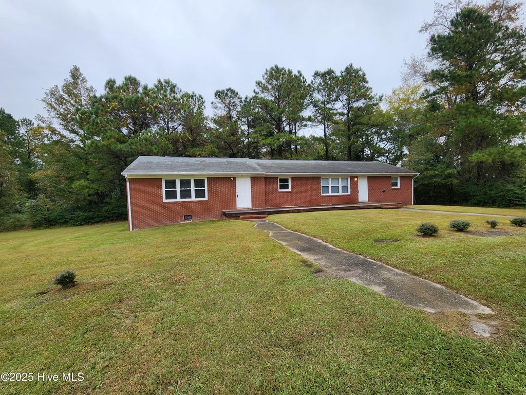 Photo of 1578 Burgaw Highway, Jacksonville, NC 28540 (MLS # 100524755)