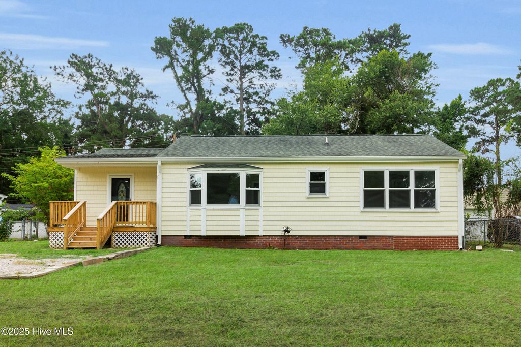 Photo of 127 Beaufort Drive, Havelock, NC 28532 (MLS # 100521284)