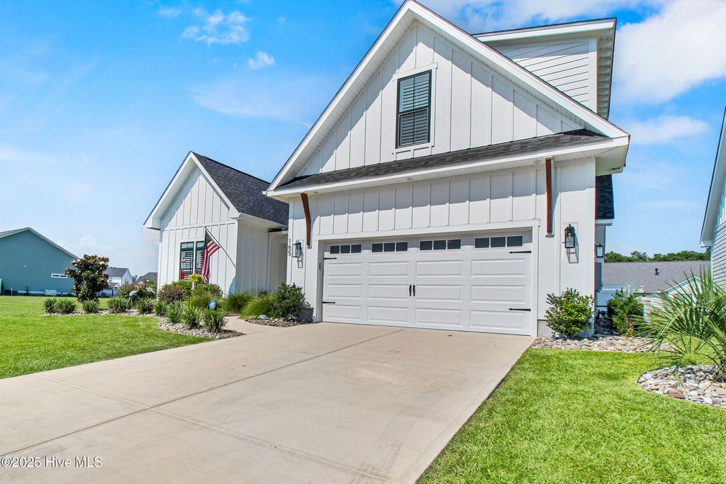 Photo of 165 Spicer Lake Drive, Holly Ridge, NC 28445 (MLS # 100525826)