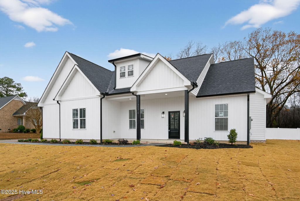 Photo of 2126 Fieldcrest Road E, Wilson, NC 27893 (MLS # 100544199)