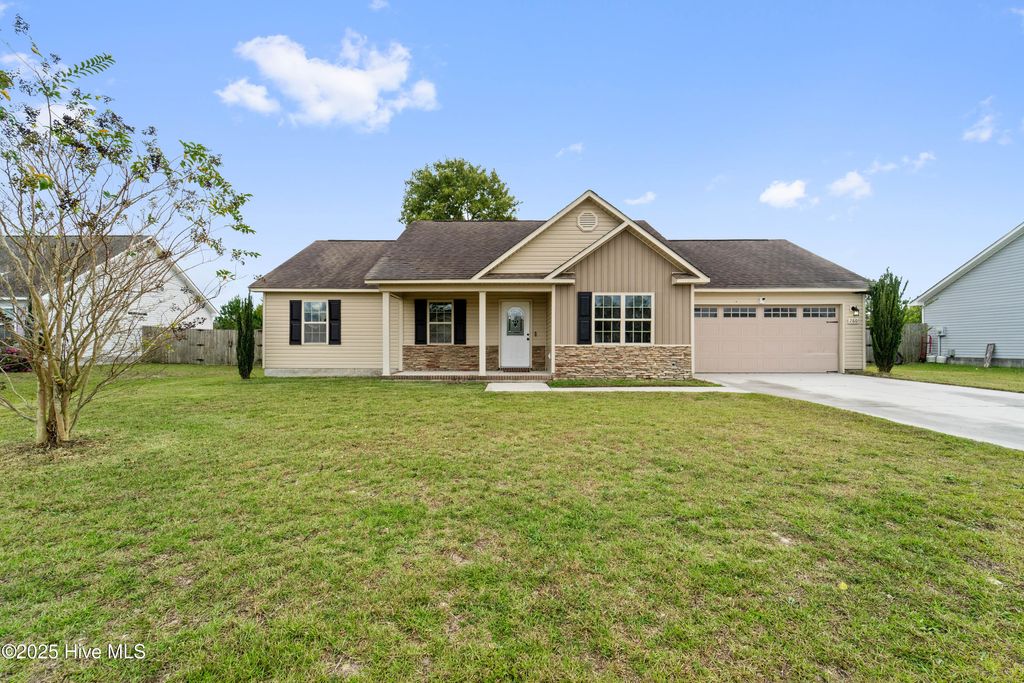 Photo of 260 Rowland Drive, Richlands, NC 28574 (MLS # 100534795)