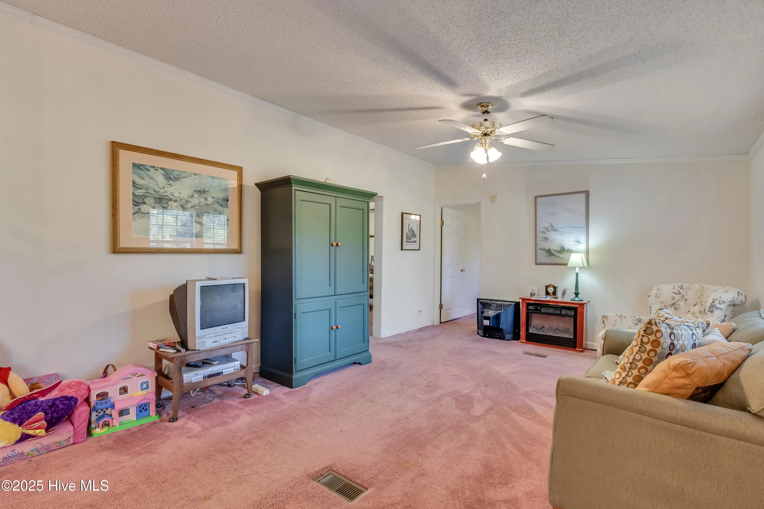 Burgaw, North Carolina 28425, United States, 3 Bedrooms Bedrooms, ,3 BathroomsBathrooms,Residential,Active,238353