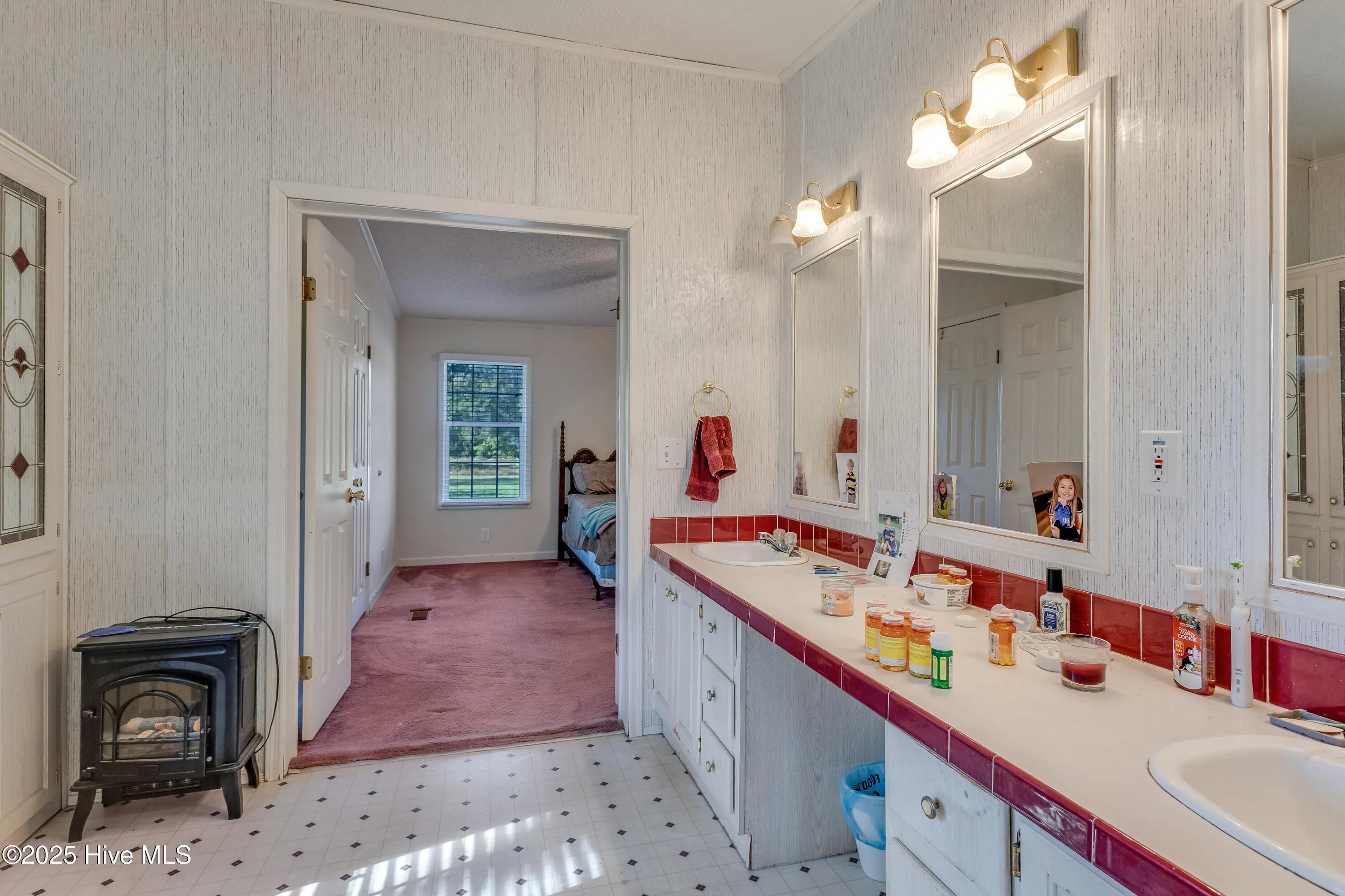 Burgaw, North Carolina 28425, United States, 3 Bedrooms Bedrooms, ,3 BathroomsBathrooms,Residential,Active,238353