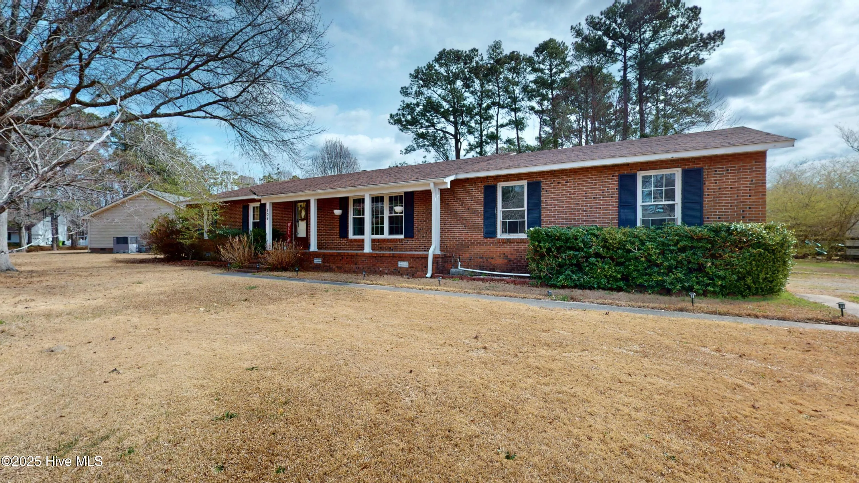New Bern, North Carolina 28560, United States, 3 Bedrooms Bedrooms, ,2 BathroomsBathrooms,Residential,Active,84444