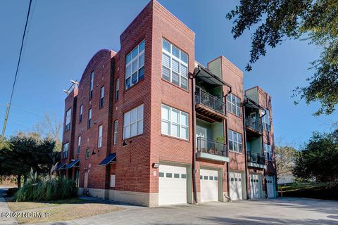 Photo of 2906 Market Street #Unit 202, Wilmington, NC 28403 (MLS # 100535575)