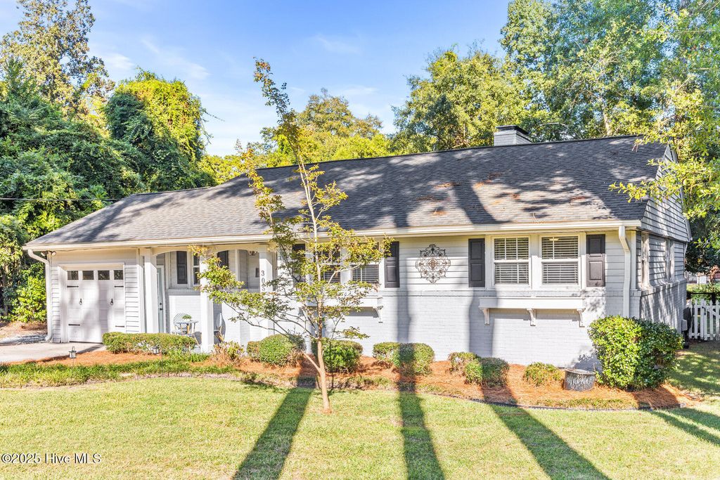 Photo of 305 Wayne Drive, Wilmington, NC 28403 (MLS # 100532725)