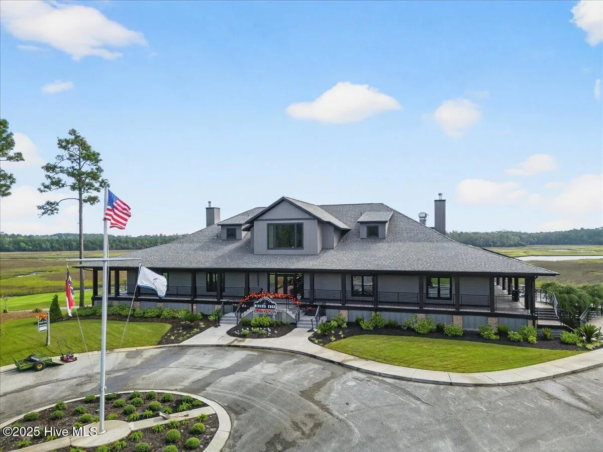 Shallotte, North Carolina 28470, United States, 4 Bedrooms Bedrooms, ,3 BathroomsBathrooms,Residential,Active,210704