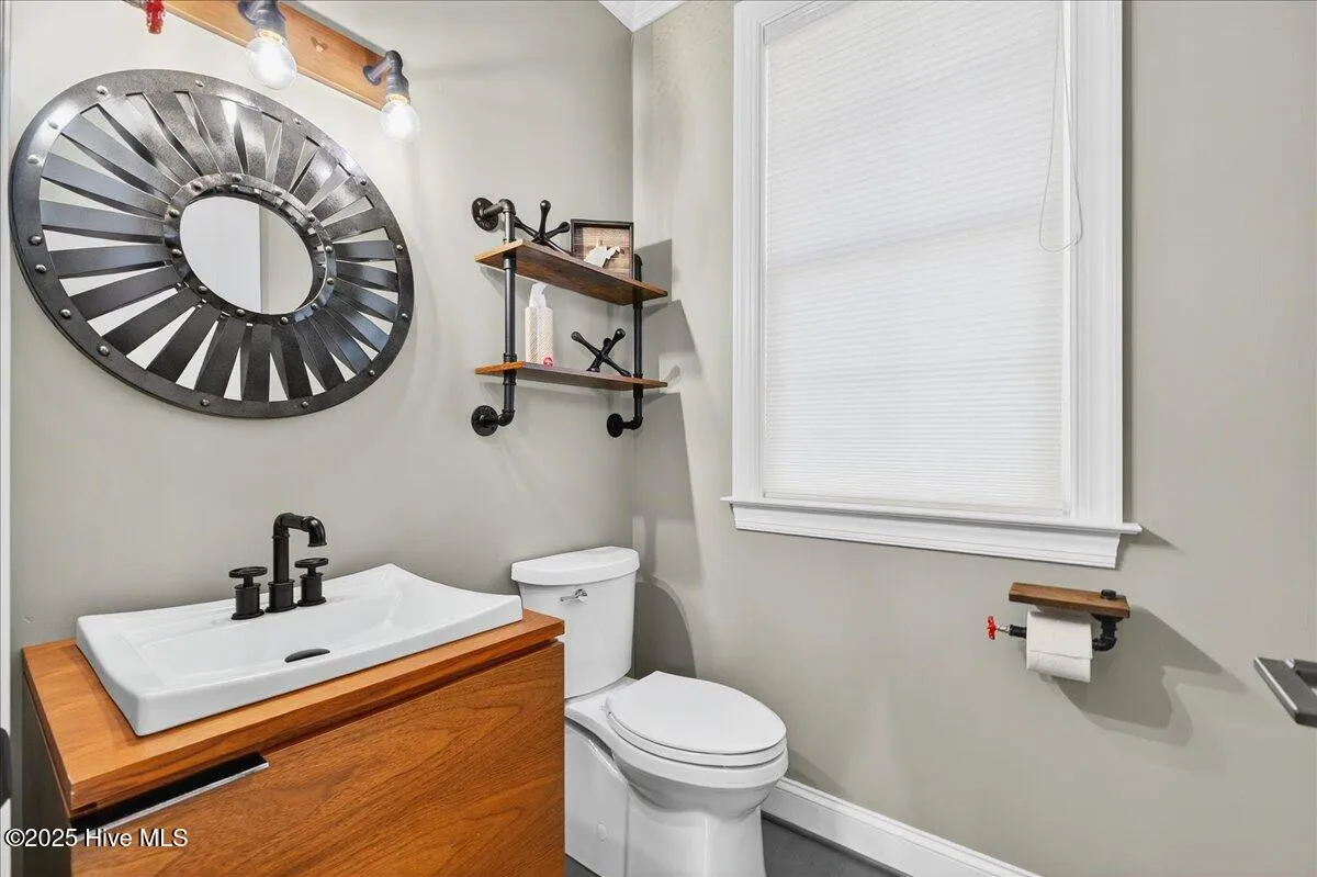 Shallotte, North Carolina 28470, United States, 4 Bedrooms Bedrooms, ,3 BathroomsBathrooms,Residential,Active,210704