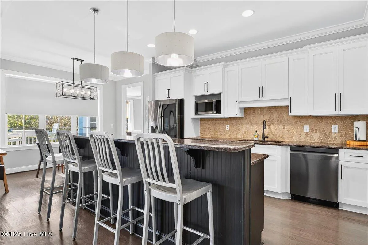 Shallotte, North Carolina 28470, United States, 4 Bedrooms Bedrooms, ,3 BathroomsBathrooms,Residential,Active,210704