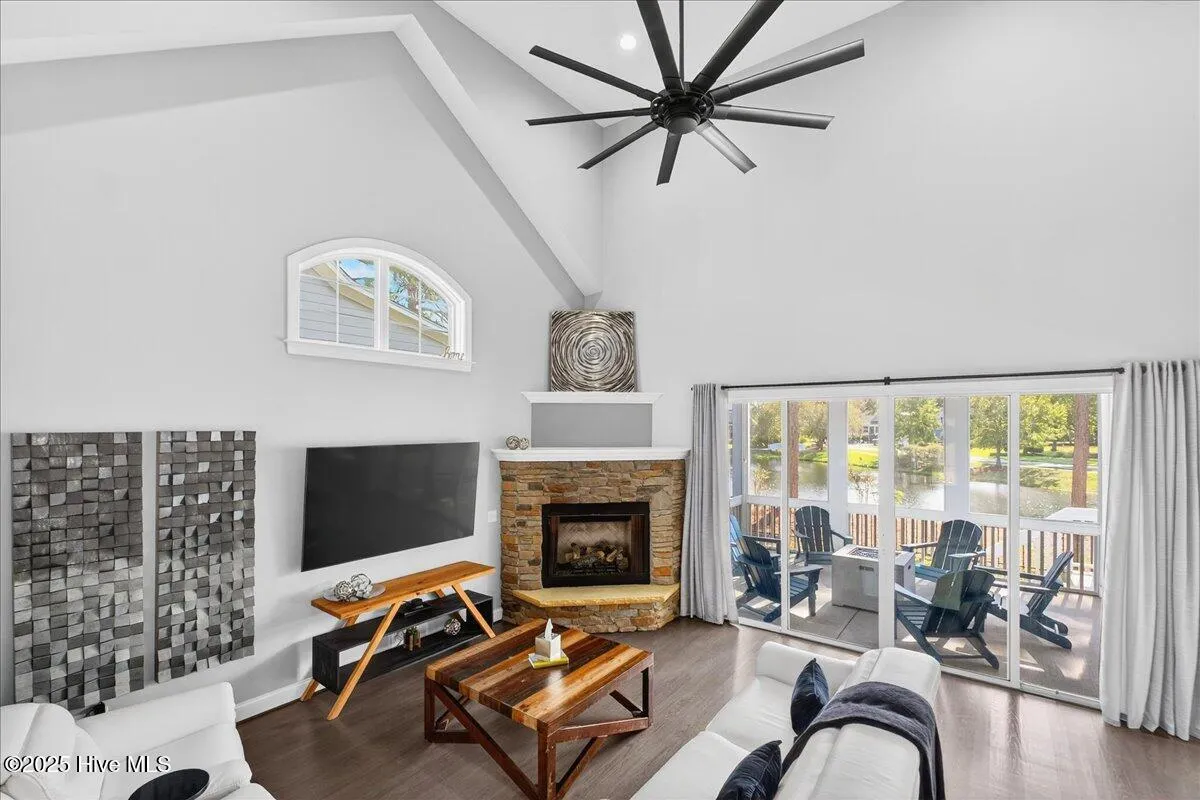 Shallotte, North Carolina 28470, United States, 4 Bedrooms Bedrooms, ,3 BathroomsBathrooms,Residential,Active,210704