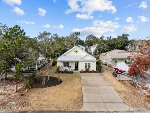 A home in Oak Island