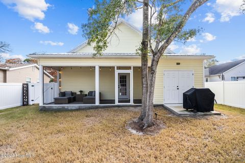 A home in Oak Island