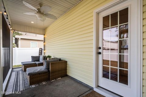 A home in Oak Island