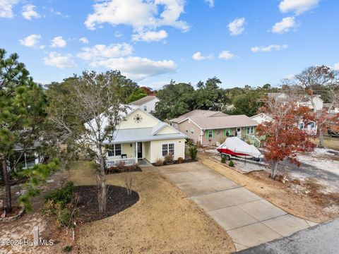 A home in Oak Island