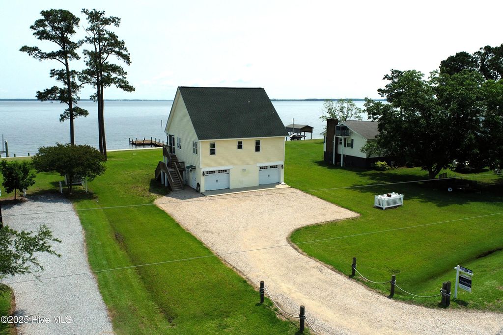 Photo of 622 Norfleet Shores Road, Belhaven, NC 27810 (MLS # 100489097)