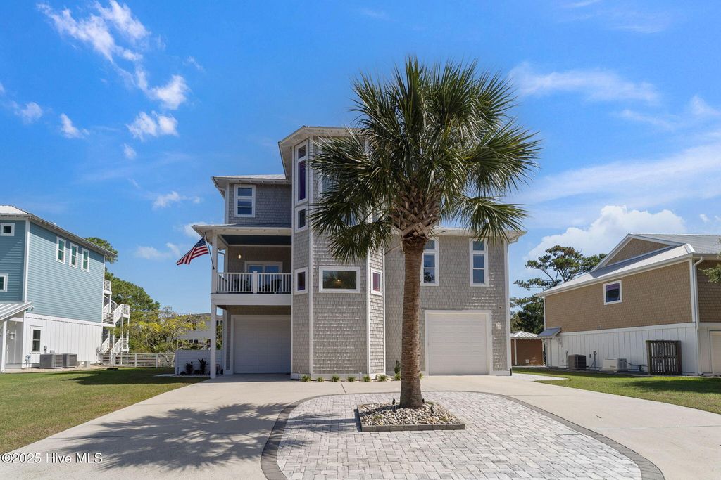 Photo of 208 Oak Outlook Way N, Carolina Beach, NC 28428 (MLS # 100534375)
