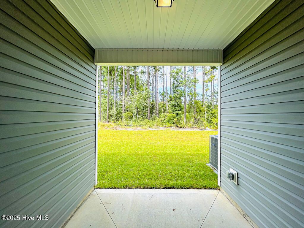 Photo of 216 Crab Claw Spit Lane, Jacksonville, NC 28546 (MLS # 100502791)