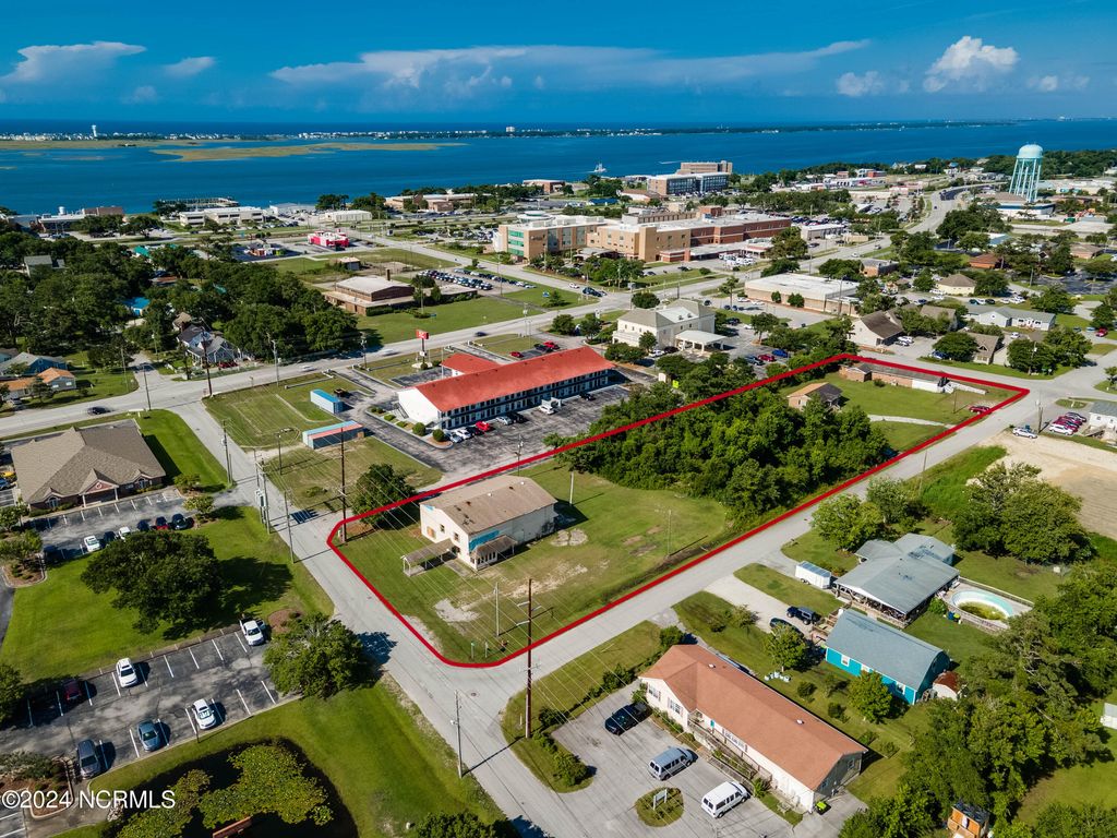 Photo of 212 N 35th Street, Morehead City, NC 28557 (MLS # 100458912)