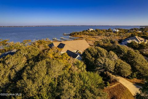 A home in Pine Knoll Shores