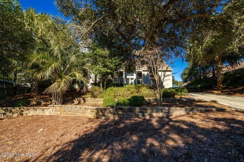 A home in Pine Knoll Shores