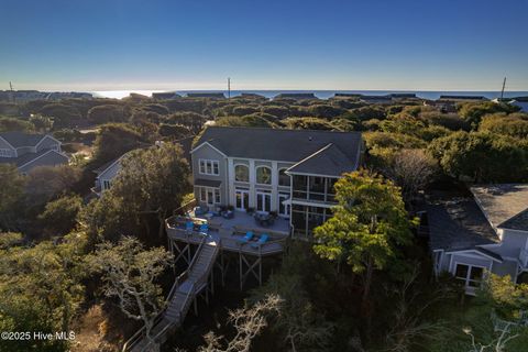 A home in Pine Knoll Shores