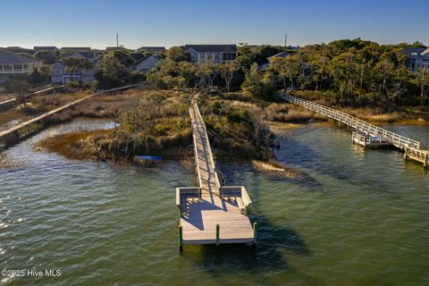 A home in Pine Knoll Shores