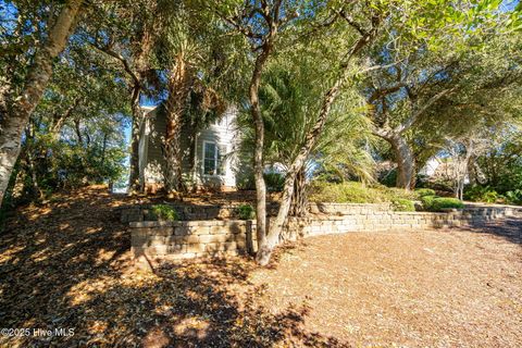 A home in Pine Knoll Shores