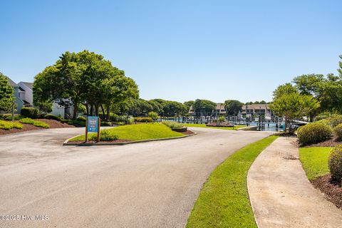 A home in Pine Knoll Shores