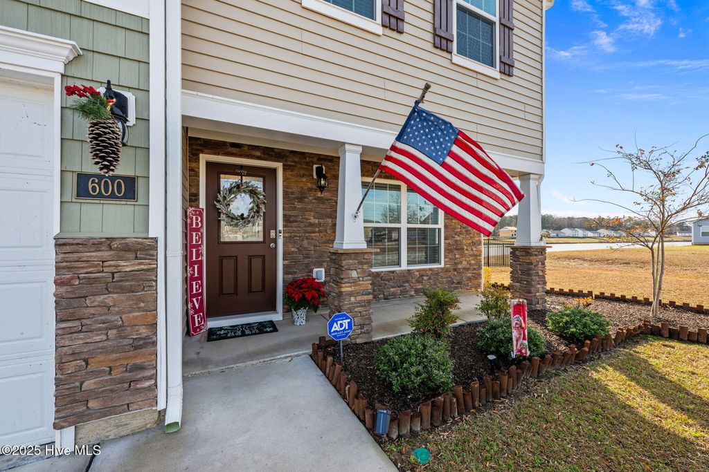 Photo of 600 Lake Tyler Drive, New Bern, NC 28560 (MLS # 100543831)