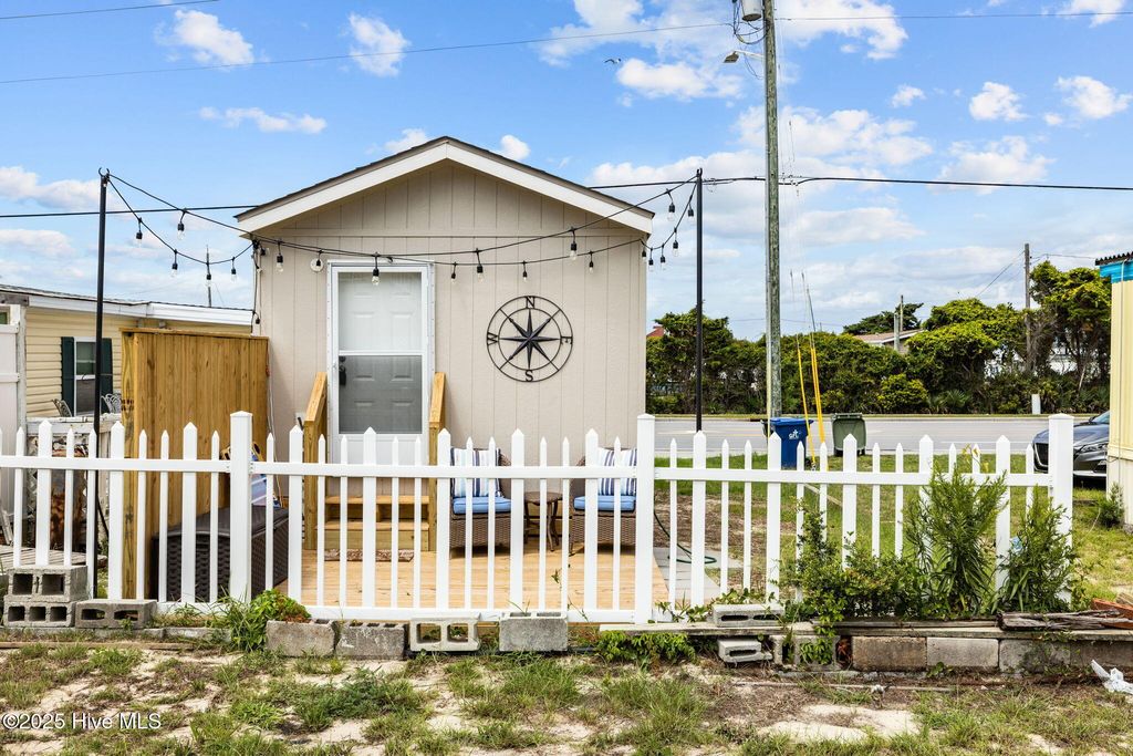 Photo of 514 E Ft Macon Road, Atlantic Beach, NC 28512 (MLS # 100523444)