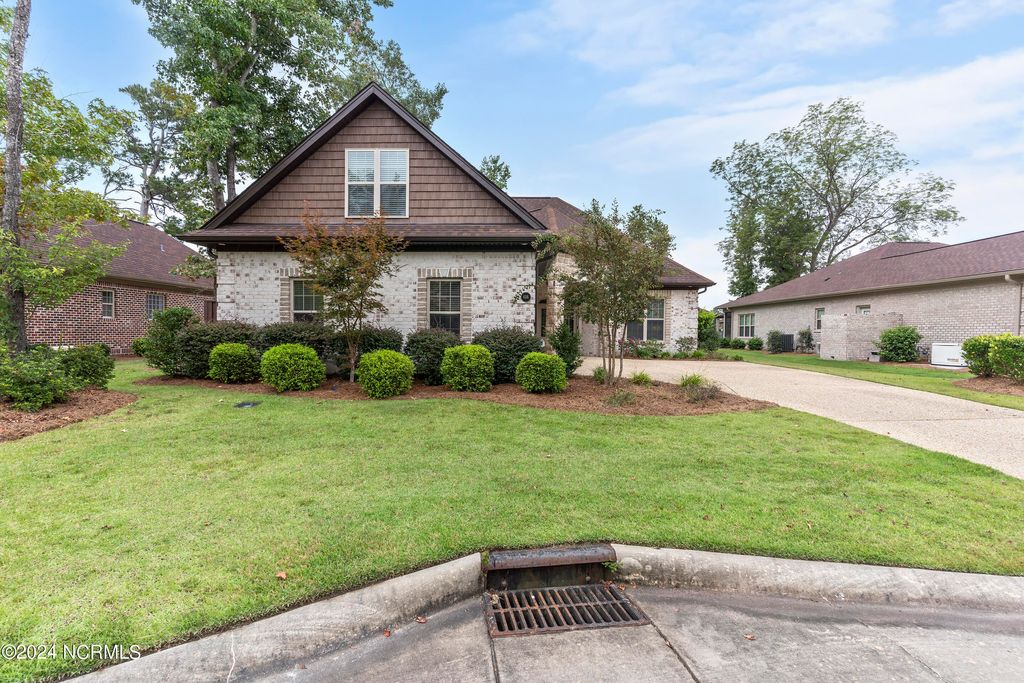 Photo of 656 Jenoa Drive, Castle Hayne, NC 28429 (MLS # 100502387)