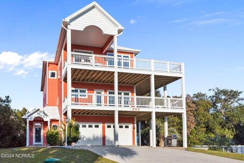 Single Family Residence in Emerald Isle NC 202 Aberlady Bay.jpg