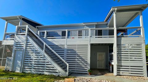 A home in Oak Island