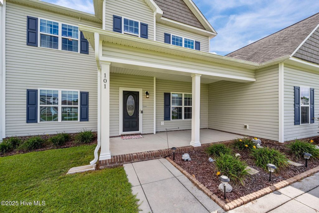 Photo of 101 River Bluff Drive, Jacksonville, NC 28540 (MLS # 100526784)