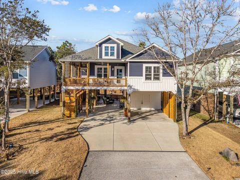 A home in Oak Island