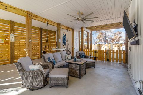 A home in Oak Island