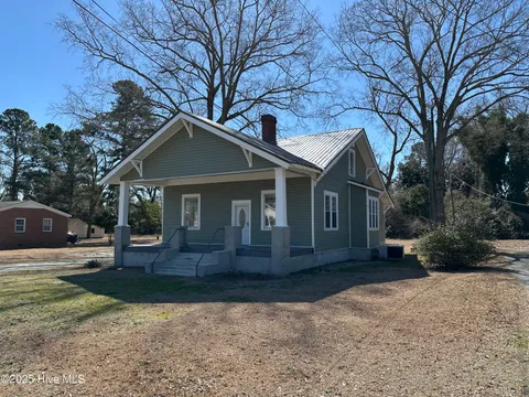MLS: 100490999