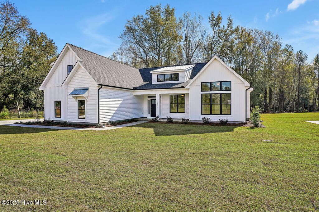 Photo of 10891 Ashton Road, Burgaw, NC 28425 (MLS # 100452616)
