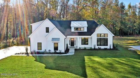 A home in Burgaw