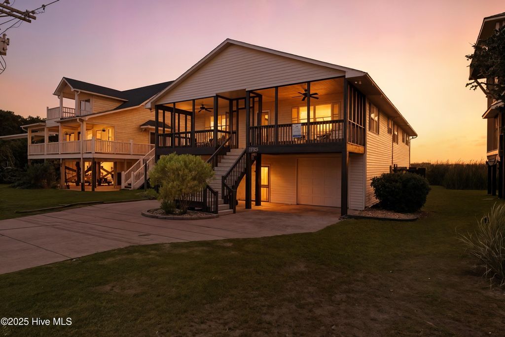 Photo of 1135 S Topsail Drive, Surf City, NC 28445 (MLS # 100539951)