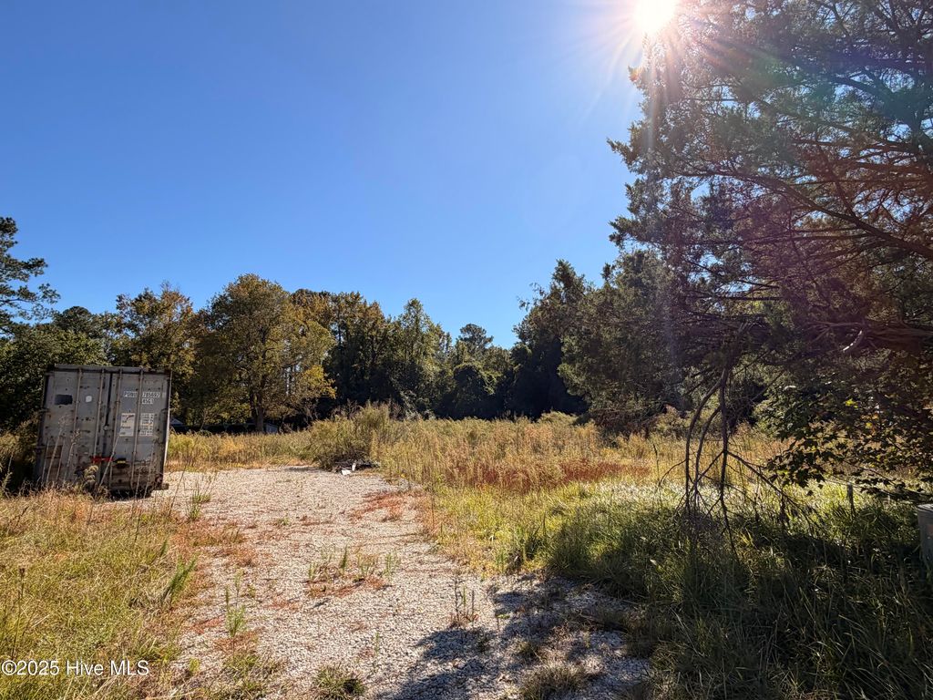 Photo of 127 Verona Road, Jacksonville, NC 28540 (MLS # 100537999)