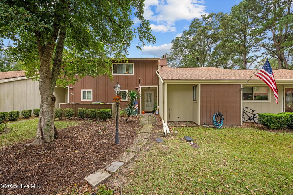 Photo of 84 Quarterdeck Townes, New Bern, NC 28562 (MLS # 100536524)
