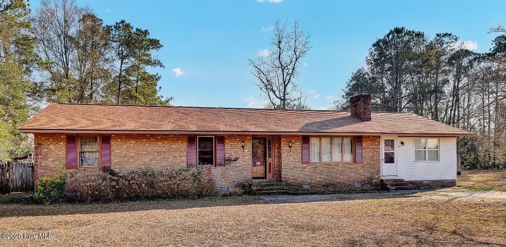 Photo of 412 Crows Nest Lane, Sneads Ferry, NC 28460 (MLS # 100534012)