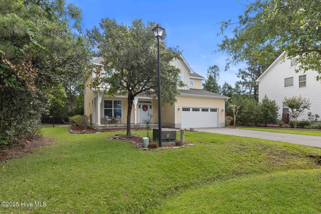 Photo of 120 N Brig Drive, Hampstead, NC 28443 (MLS # 100514653)