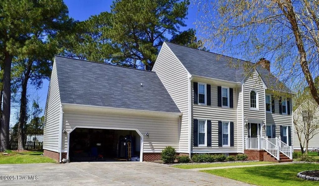 Photo of 128 S Marion Drive, Goldsboro, NC 27534 (MLS # 100527271)