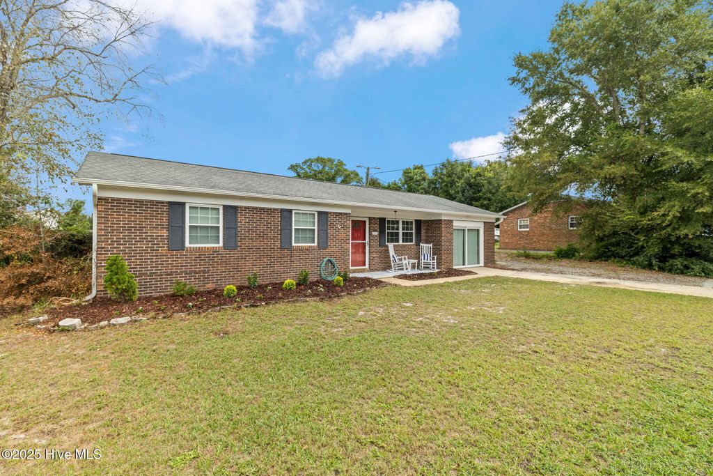 Photo of 206 Cathay Road, Wilmington, NC 28412 (MLS # 100531229)