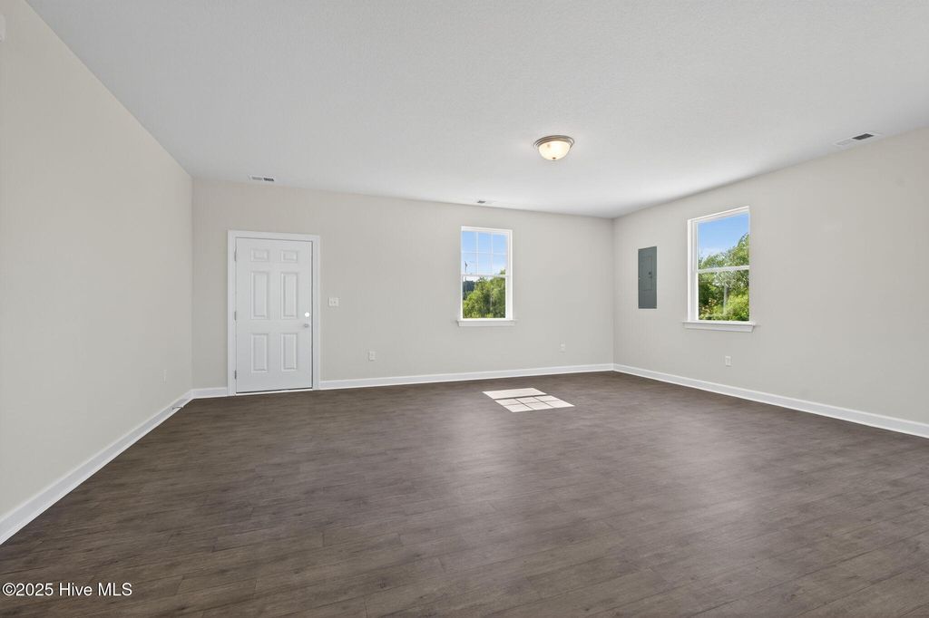 Photo of 118 Longhorn Drive, Moyock, NC 27958 (MLS # 100542989)