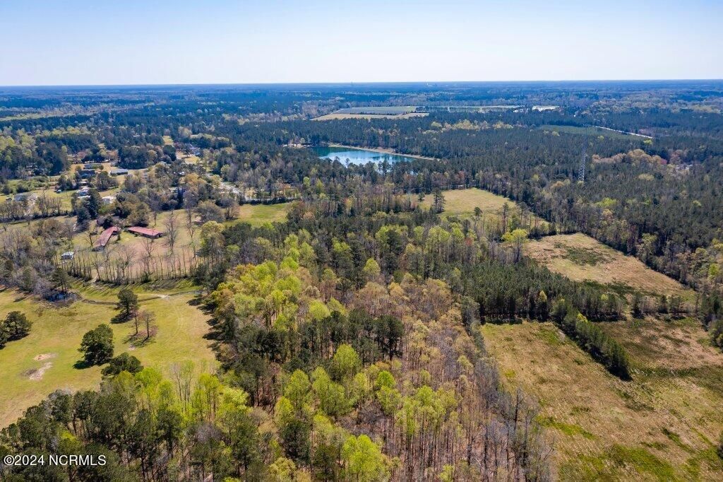 Photo of 884 Cheshire Road, Rocky Point, NC 28457 (MLS # 100516125)